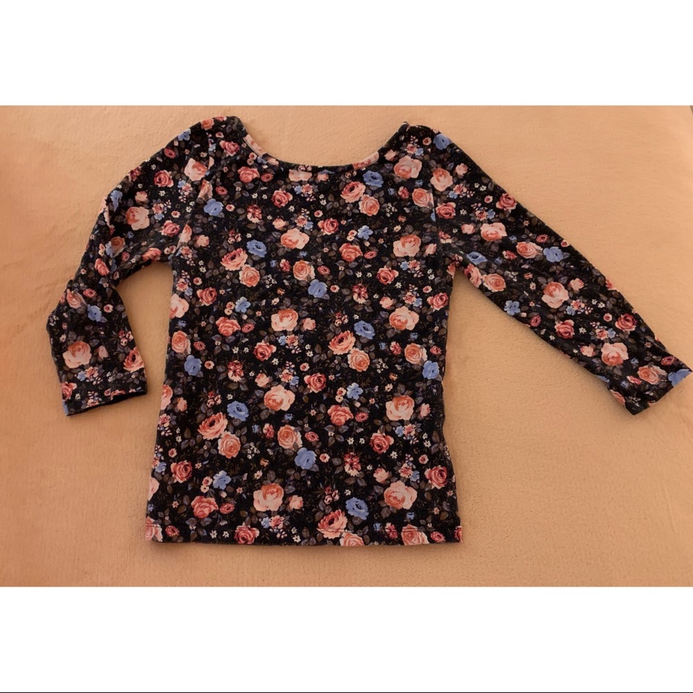 Forever 21 floral 3/4 sleeve top